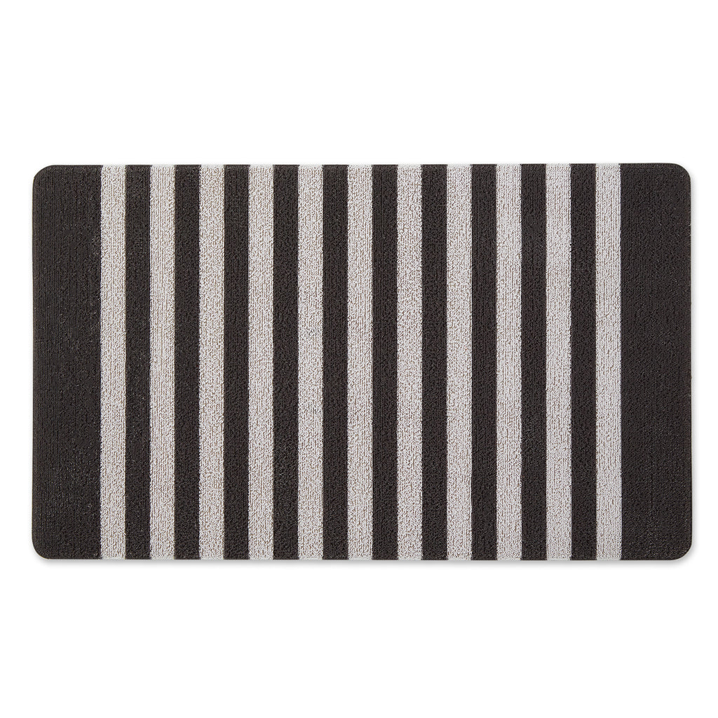 Black And White Stripe Tufted Mat 17.75X29.5